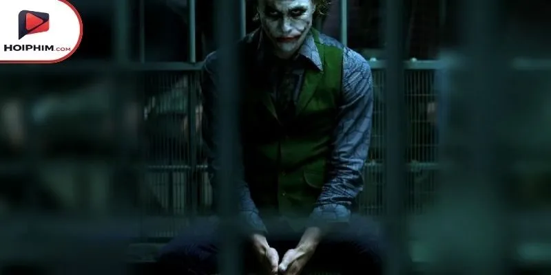 Hành trình biến đổi tâm lý trong review phim Joker